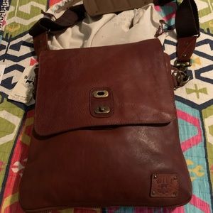NWT Will Leather Messenger Bag.